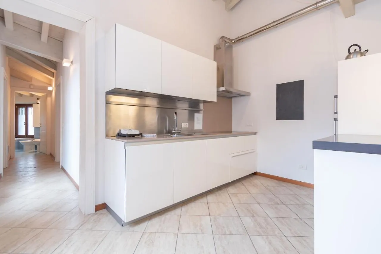 Trilocale Rua Sovera 85 - F&L Aparment Brescia