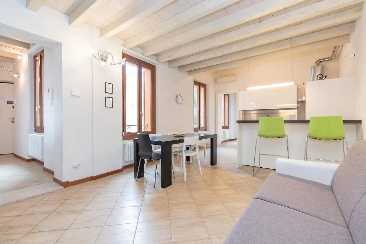 Trilocale Rua Sovera 85 - F&L Aparment Brescia Apartment