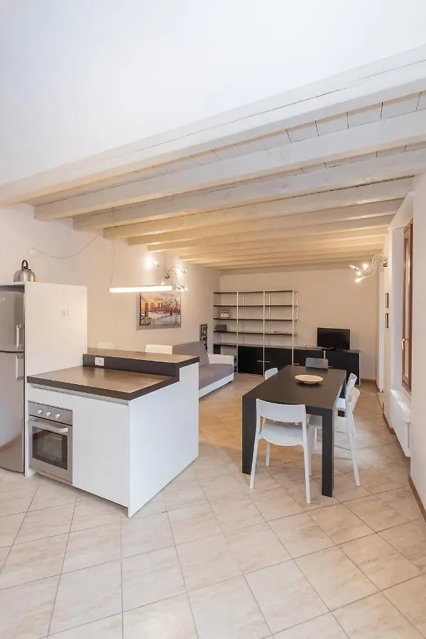Trilocale Rua Sovera 85 - F&L Aparment Brescia Italy