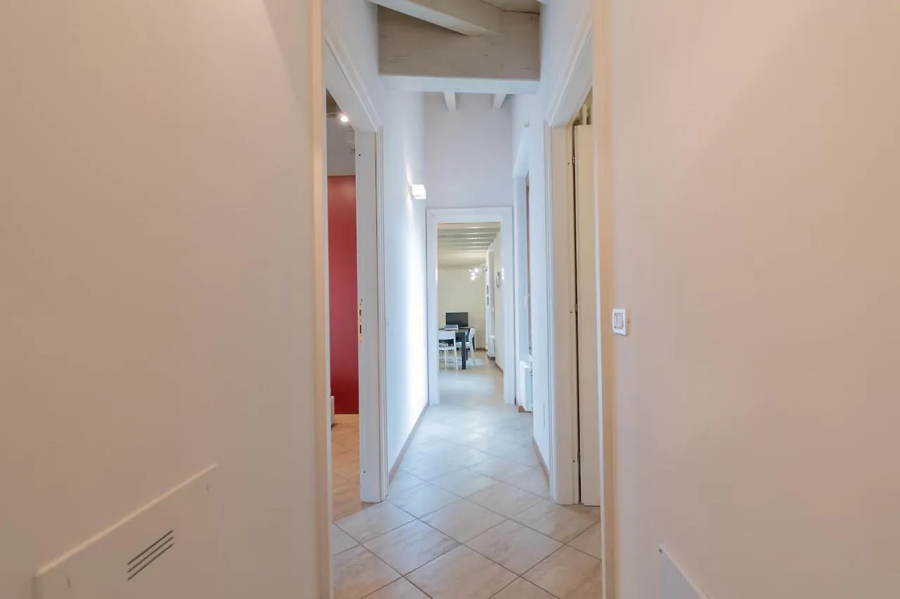 Trilocale Rua Sovera 85 - F&L Aparment Brescia 0*,  Italy