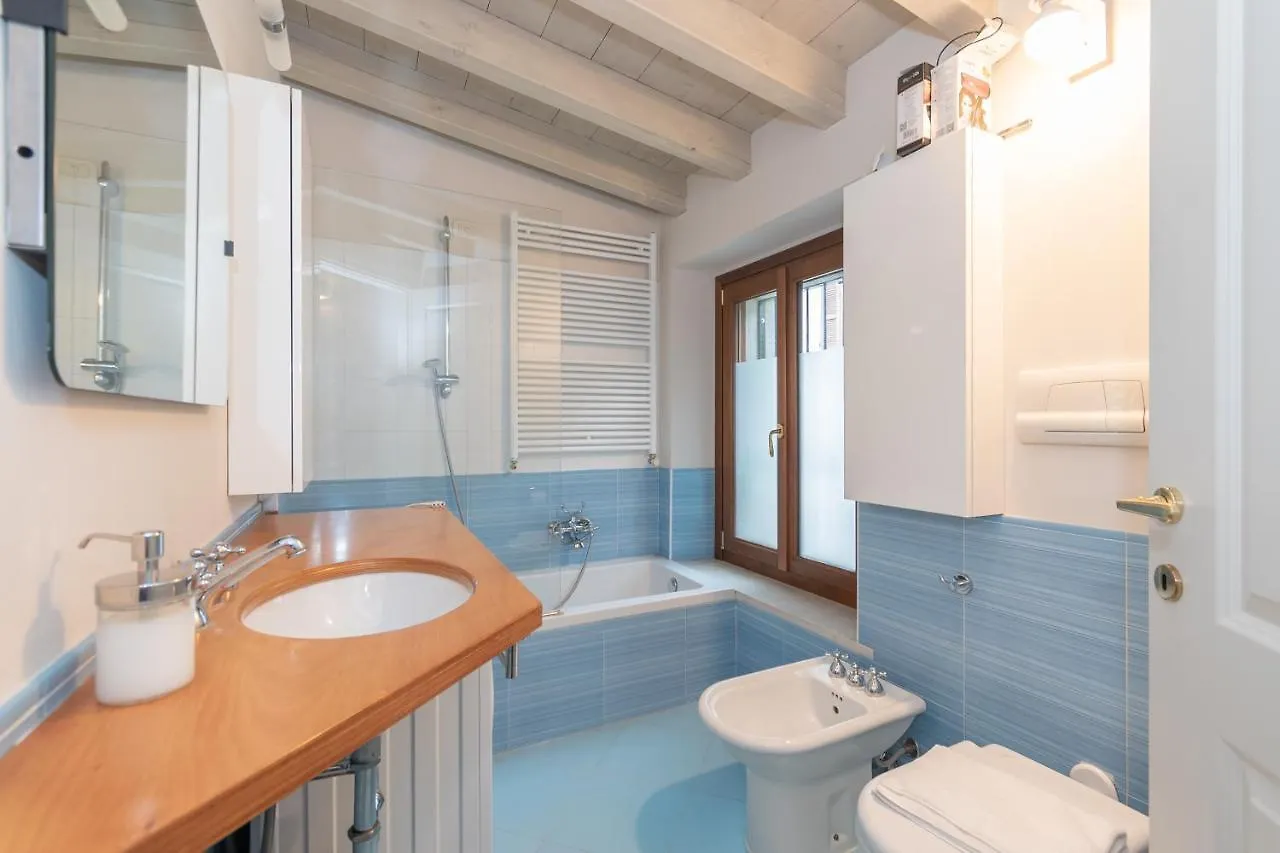 Apartment Trilocale Rua Sovera 85 - F&L Aparment Brescia